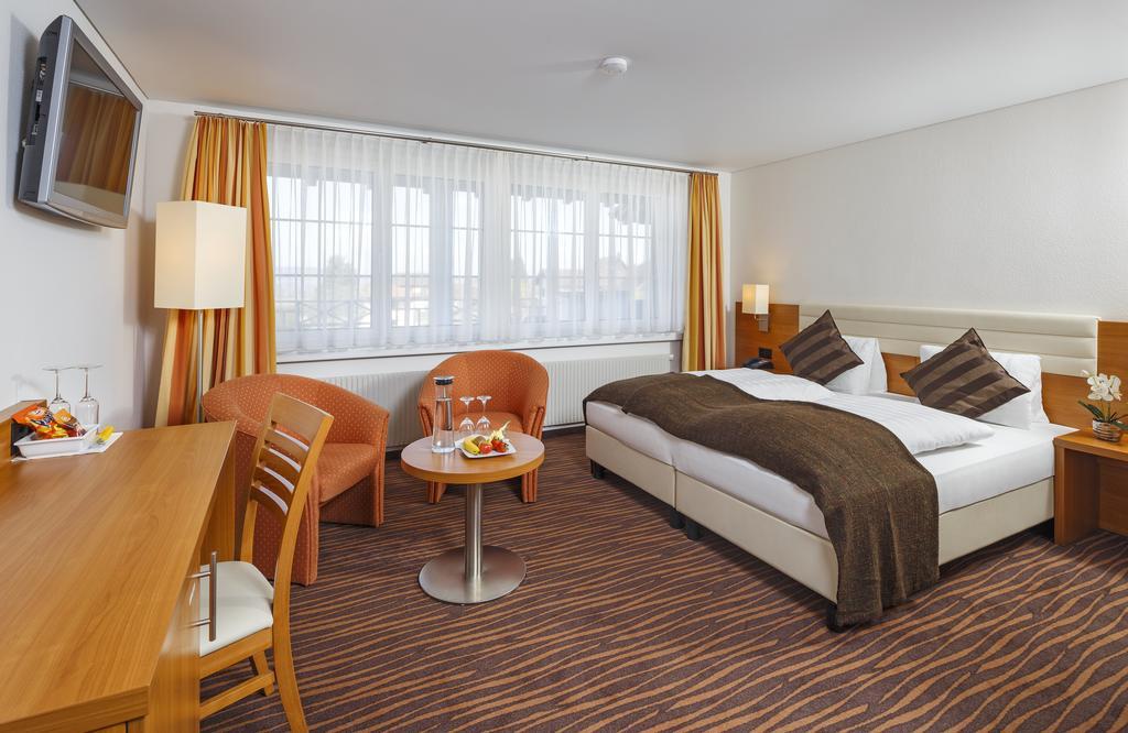 Seemoewe Swiss Quality Hotel Güttingen Quarto foto